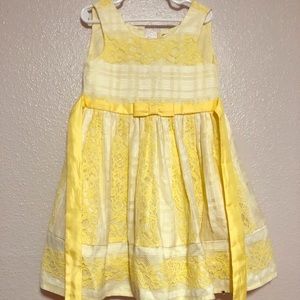 Girls dress